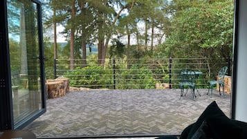 1 bedroom, individually decorated, individually furnished, free WiFi