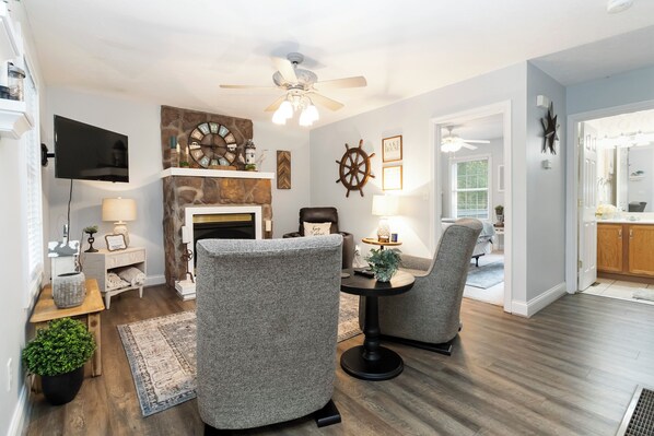 Smart TV, fireplace, DVD player, table football