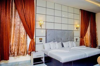 CRISPAN SUITES AND EVENT CENTRE