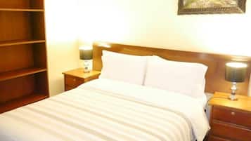 8 bedrooms, in-room safe, desk, iron/ironing board