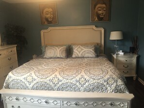 3 bedrooms, iron/ironing board, free WiFi, bed sheets