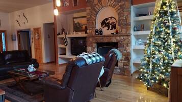 Smart TV, fireplace, offices