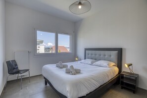 1 bedroom, iron/ironing board, free WiFi, bed sheets