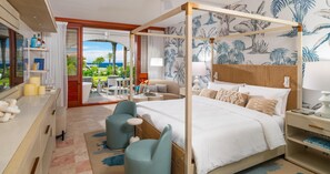 Subi Club Level Walkout Room w/ Patio Tranquility Soaking Tub | Hypoallergeen beddengoed, een gratis minibar, een kluis op de kamer