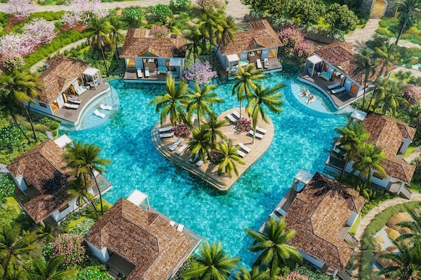 Kurason Island Poolside Butler Bungalow with Patio Tranquility Soaking Tub | Hypo-allergenic bedding, free minibar, in-room safe, blackout drapes