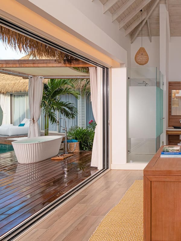 Kurason Island Poolside Butler Bungalow with Patio Tranquility Soaking Tub | Hypo-allergenic bedding, free minibar, in-room safe, blackout drapes