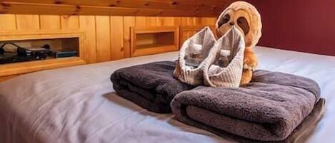 3 Schlafzimmer, Schreibtisch, Reisekinderbett, kostenloses WLAN