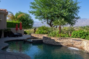 Outdoor pool, a heated pool - Spectacular views on Greg Norman/PGA West and play the course your staying on. (La Quinta)