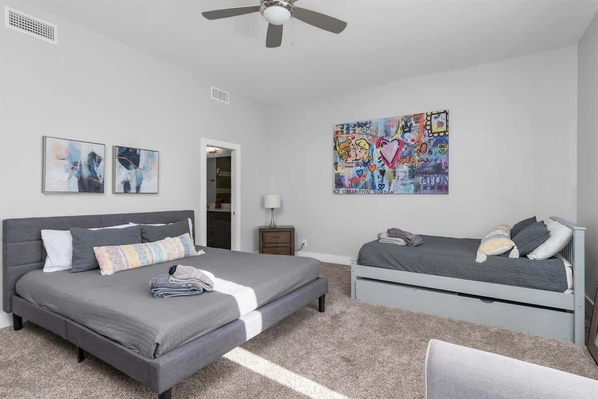 3 Schlafzimmer, Bügeleisen/Bügelbrett, Reisekinderbett, WLAN