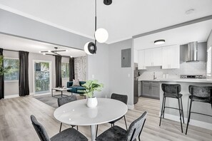 Interior - Madison Suite 2 BD/2BA Miami Beach Lincoln Casa (Miami Beach)
