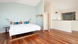 Unclassified image, 5 of 15, button - Sunny Family Beach House (Tamarama)
