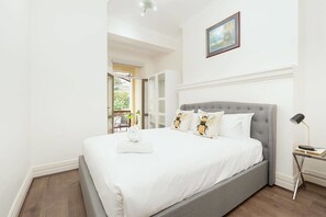 House | 1 bedroom, WiFi - Stunning Sydney Home 6 (Millers Point)