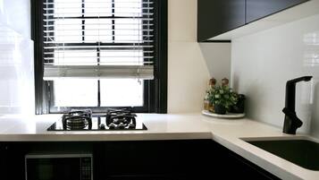 Apartamento | Cozinha privada | Cafeteira/chaleira, chaleira elétrica