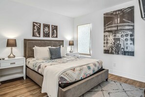 4 Schlafzimmer, Bügeleisen/Bügelbrett, WLAN, Bettwäsche