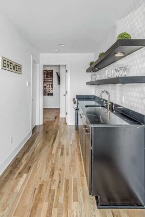 Interior - Modern Nashville Stay | Dual Rooftops (Nashville)