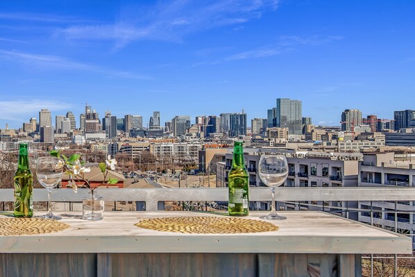 Outdoor dining - Modern Nashville Stay | Dual Rooftops (Nashville)