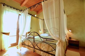 5 bedrooms, iron/ironing board, free WiFi, bed sheets - Villa Master with Pool (Buzet)