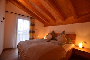 3 間睡房、免費 Wi-Fi