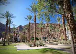 Property grounds - Stunning 2bed/2bath Villa - Amazing Location+Views (La Quinta)
