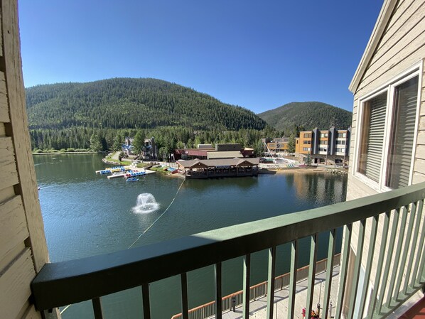Deluxe Studio, 1 Queen Bed with Sofa bed, Balcony, Lake View (Lakeside 1497) | View from room