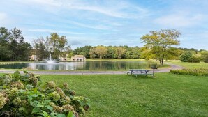 Property grounds - Wisconsin Dells | Friends Lake Getaway | Pool + Lake | 2BR (Lake Delton)