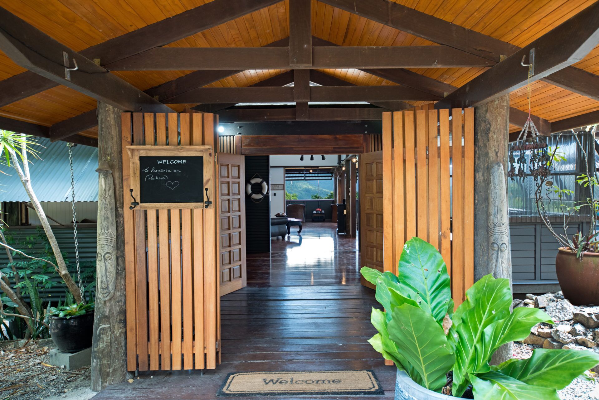 Luxury pole home with sweeping valley views