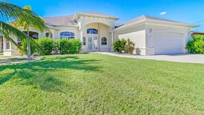 House (536 SE 33rd St) | Exterior - 536 SE 33rd St (Cape Coral)