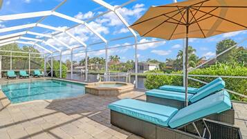 Nhà (536 SE 33rd St) | Hồ bơi | Hồ bơi nước nóng