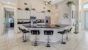 House (536 SE 33rd St) | Private kitchen - 536 SE 33rd St (Cape Coral)
