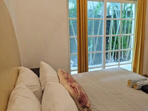 8 chambres, fer et planche à repasser, Wi-Fi gratuit, draps fournis