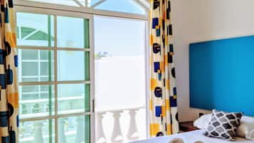 3 bedrooms, iron/ironing board, travel cot, free WiFi