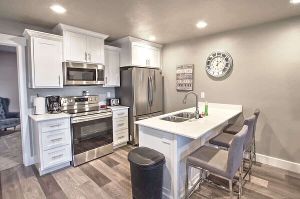 Fridge, microwave, oven, stovetop