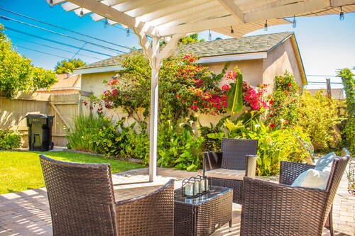 Vacation Home Close to Disneyland and More!