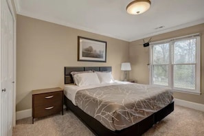 2 chambres, bureau, fer et planche à repasser, Wi-Fi gratuit