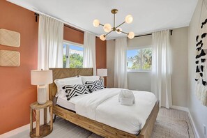 2 chambres, fer et planche à repasser, Wi-Fi gratuit, draps fournis