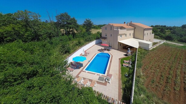 Maison (Villa August M) | Extérieur