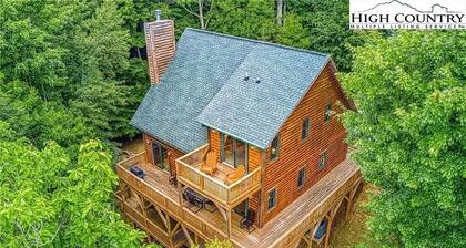 Best On Beech-Family Friendly-Clean, A/C, Game Room, FirePit, Sleeps 12-14