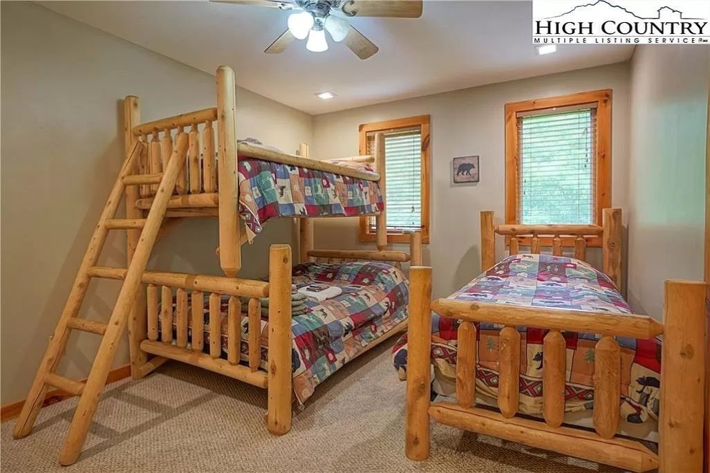 7 bedrooms, free WiFi, bed sheets