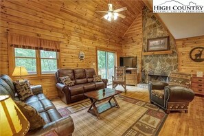 Smart TV, fireplace, DVD player