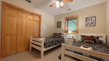 7 bedrooms, free WiFi, bed sheets