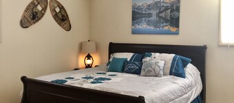 Tidy Country Cottage 5 minutes outside of Cody