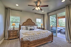 4 bedrooms, iron/ironing board, Internet, bed sheets