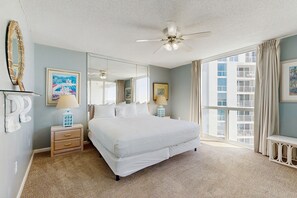 2 chambres, fer et planche à repasser, Wi-Fi, draps fournis