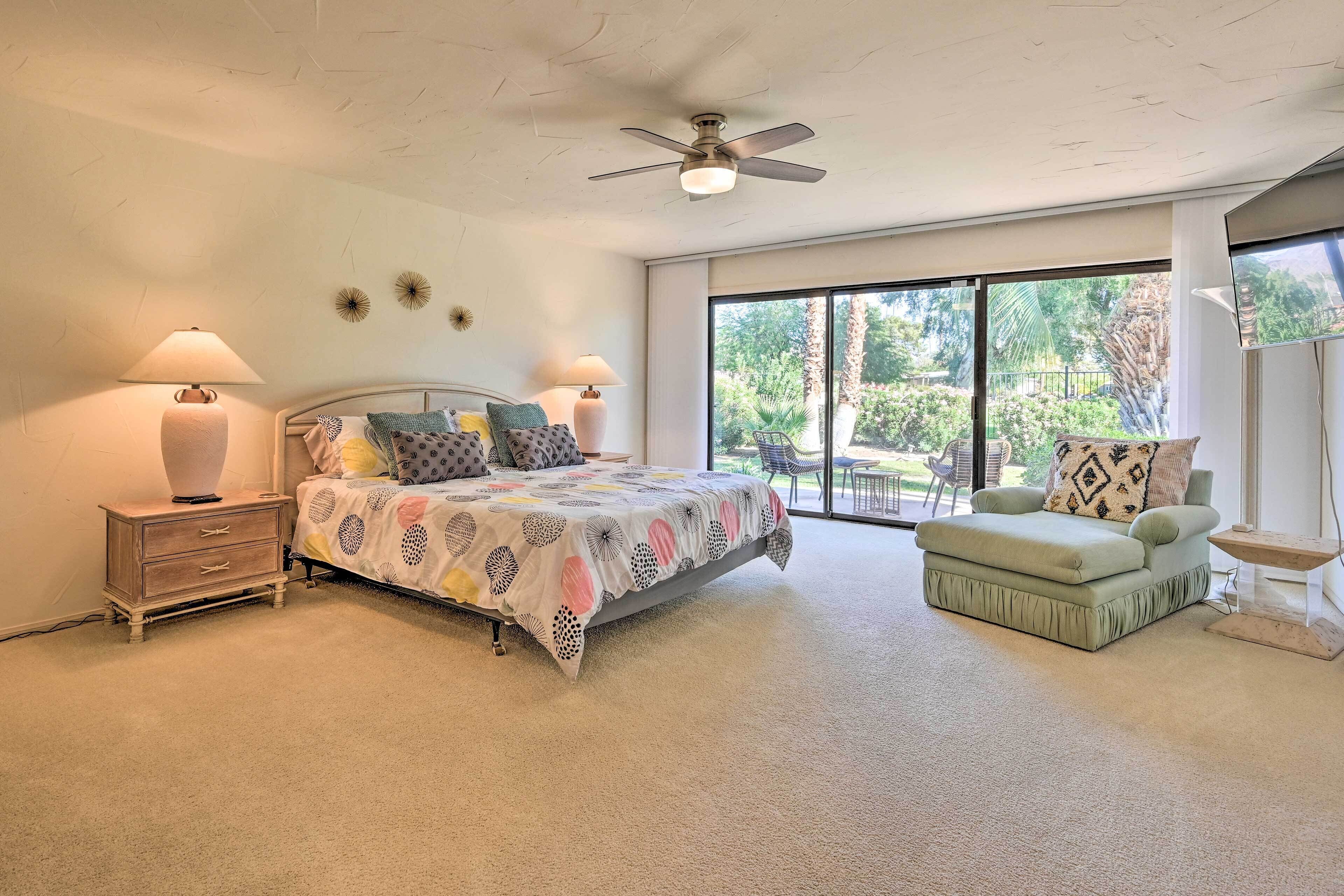 3 bedrooms, desk, iron/ironing board, WiFi (free)