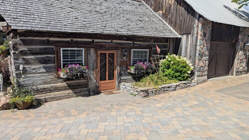 1866 Pre-Confederation Log cabin at Gerber's 