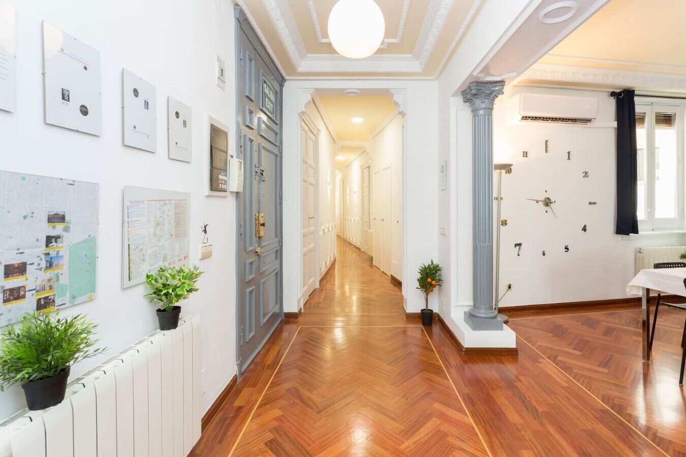 المنشأة من الداخل