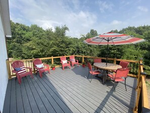 Outdoor dining - Simply Buffalo sleeps 10, St Joe, AR- Float the middle beautiful Buffalo River (Saint Joe)
