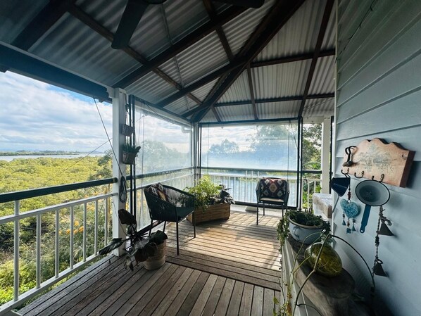 Interior - "Whispering Waters" (Russell Island)