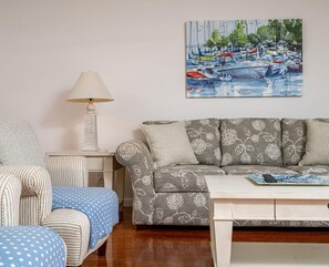 Condo, 2 Bedrooms | Living room