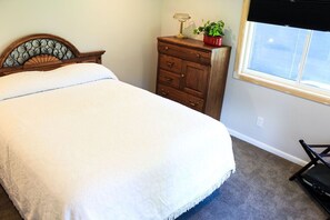 1 soverom, strykejern/-brett, wi-fi (inkludert) og sengetøy